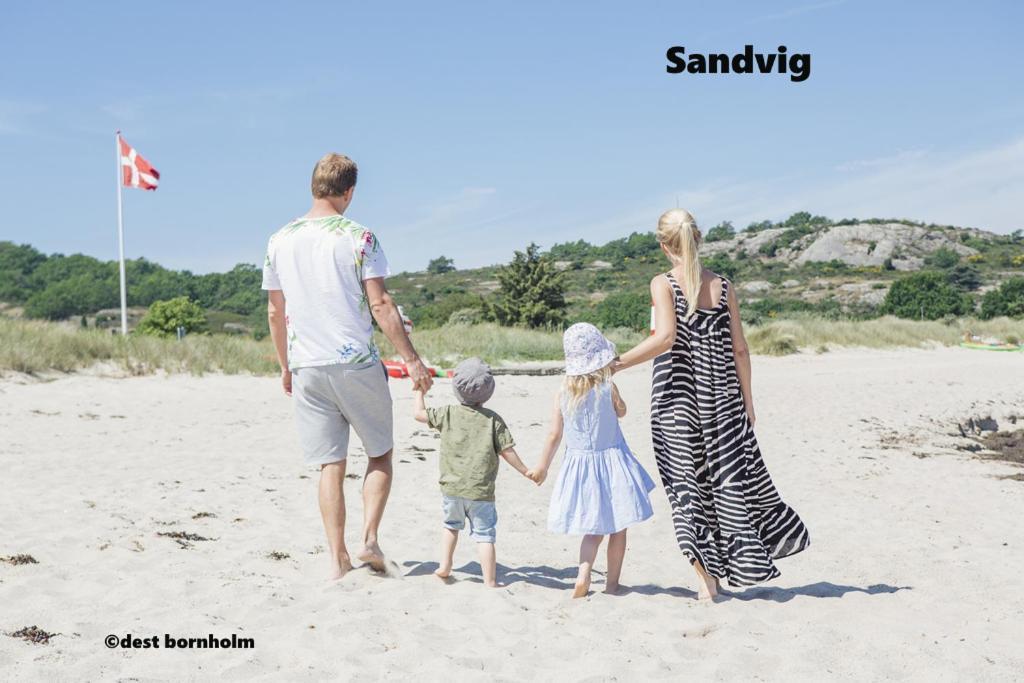 The Fig Studio - "Den Gule Svane" Guest House - Near Ronne & Beach Exteriör bild